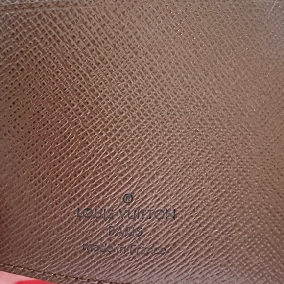 Louis Vuitton Brazza Wallet - Picture 4 of 16